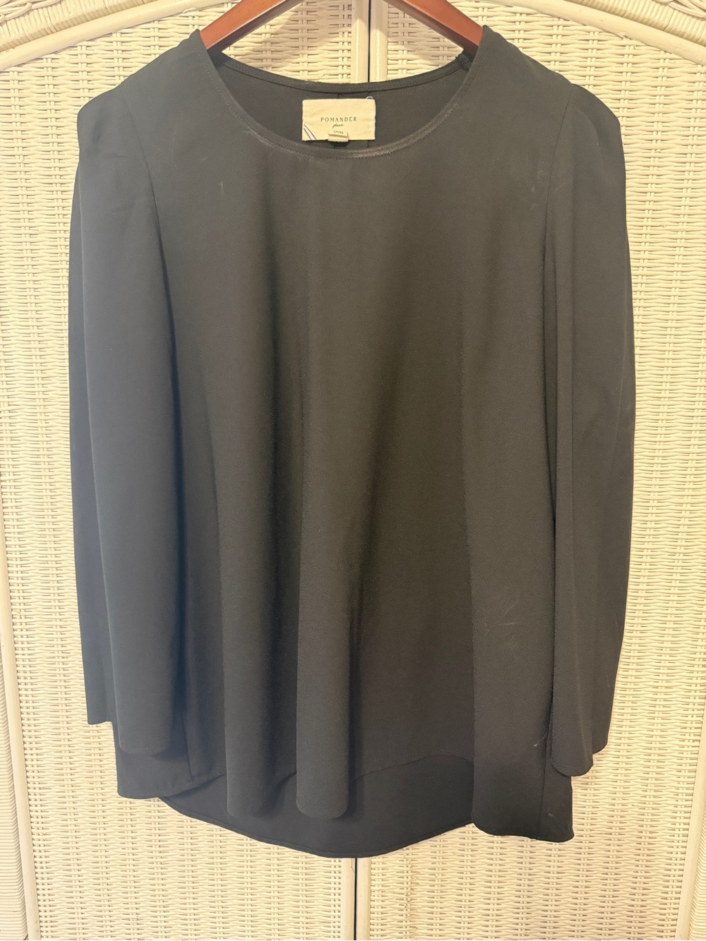 Tuckernuck- Pomander Place Black Blouse XL